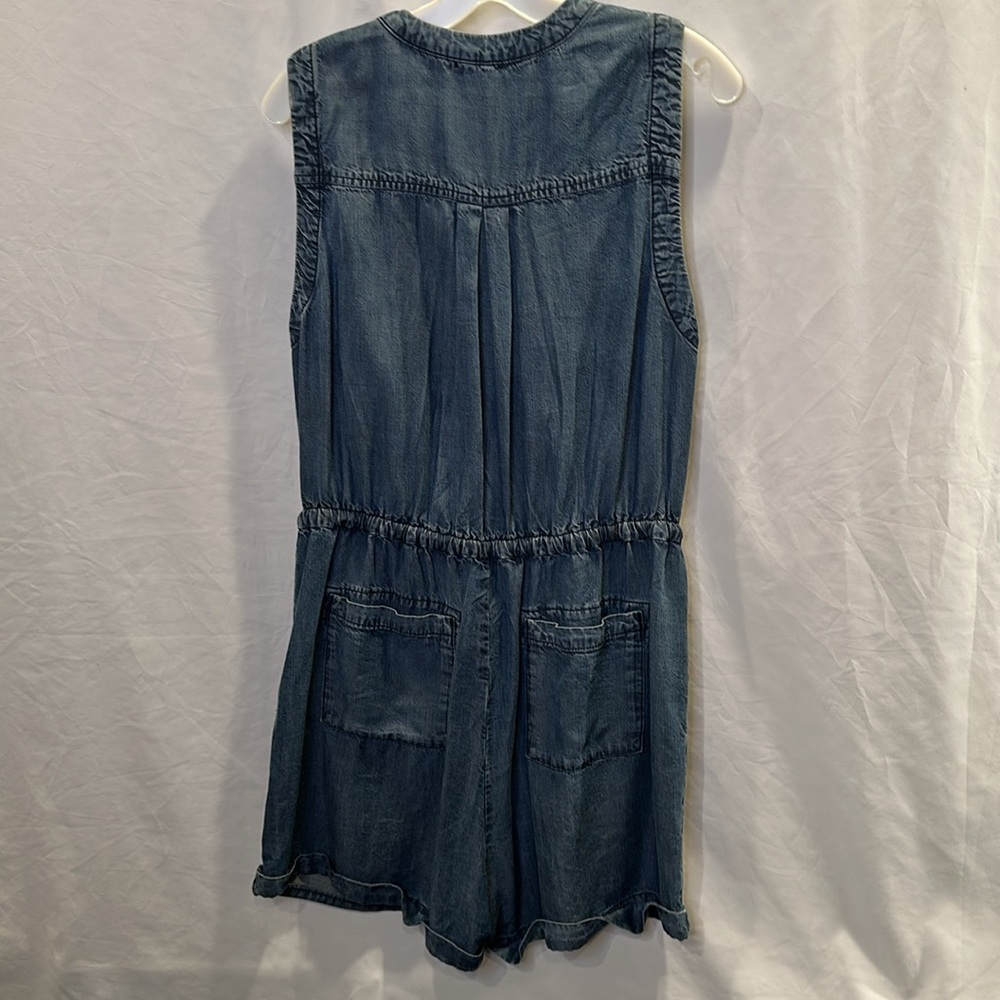 Lucky brand lightweight, soft denim romper.  Sz L.  EUC - Picture 3 of 3